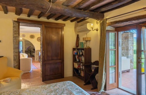Arezzo House | Relaxing Retreat at Podere Il Castello with Private Pool