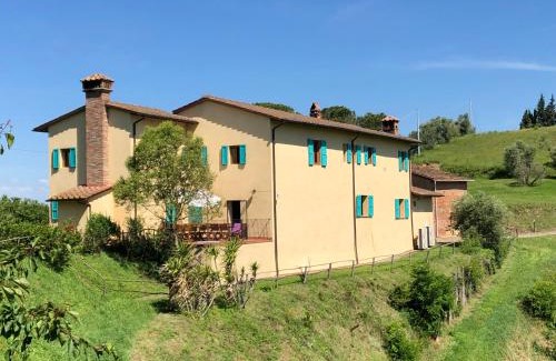 San Miniato Villa | Elevate Your Stay at Podere l'Ulivo – 4-Star Oceanfront Escape