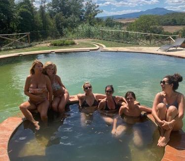 San Casciano dei Bagni Villa | Relax at Podere La Piscina: Hot Tub & Thermal Springs