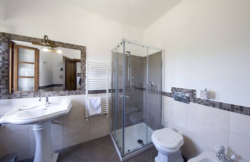 Pieve a Presciano Other | Experience Podere Le Volte - Country House with Pool & Spa
