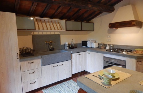 Pieve di Chio Villa | Quaint Podere San Cassiano: Pet-Friendly Retreat with Pool