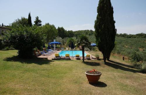 Castellina in Chianti Apartment | Experience Podere Sagna: Oceanfront Retreat with Pool