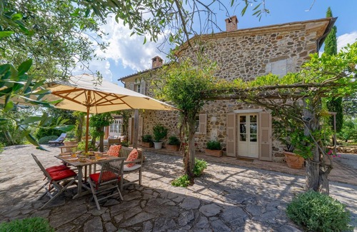 Manciano Villa | Relax at Podere San Giorgio 6 with Pool and Spa Amenities