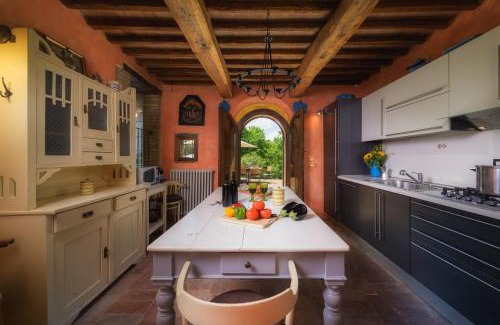 Radicondoli Villa | Relax at Podere Santa Croce 10 with Oceanfront Views