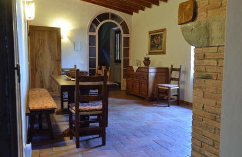 Impruneta House | Pet-Friendly Retreat at Podere Scaluccia - Rated 10/10