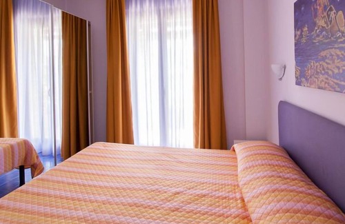 Termoli Apartment | Beachfront Retreat: Podere Sul Mare with Pool and Spa