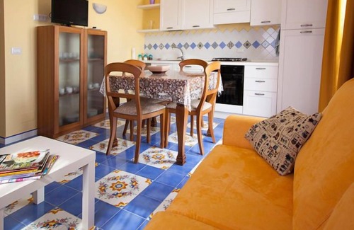 Termoli Apartment | Beachfront Retreat: Podere Sul Mare with Pool and Spa