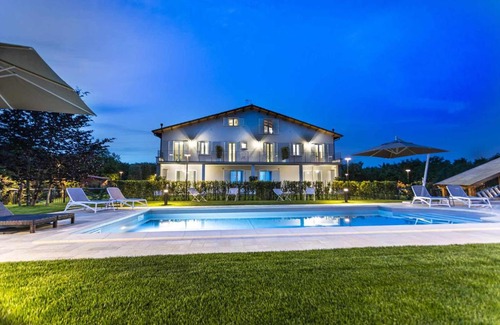 Capranica Apartment | Experience Comfort in Suite Junior with Private Pool & Hot Tub