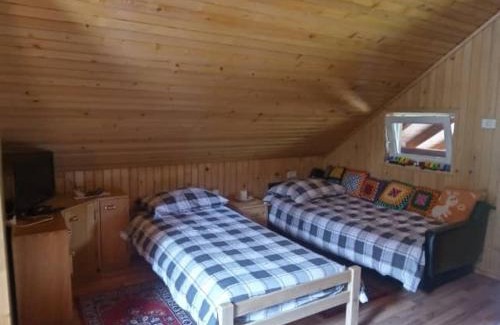 Ilirska Bistrica Ski Chalet | Discover Podklanci: Pet-Friendly Retreat with Top Ratings