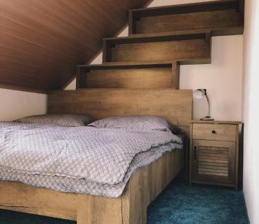 Bobrova Apartment | Family-Friendly Podkrovní byt Bobrová - Guest Rated 9.8