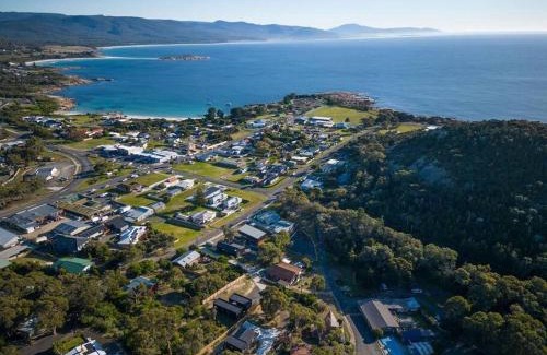 Bicheno House | Exceptional Pods on Fraser - Child Friendly & Guest Rated 9.4