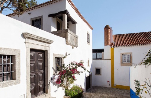 Obidos House | Experience Poets' Tower: Oceanfront Bliss in Óbidos