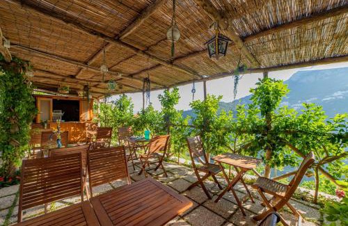 Pontone House | Relax at Poggio Angelarosa: Oceanfront Lemon Garden Escape