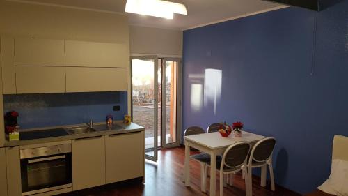 Quinto al Mare Apartment | Discover Poggio degli Ulivi: 9/10 Guest Rated Escape