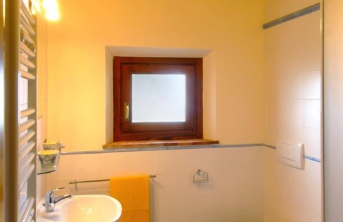 Quarrata House | Guest Rated: 9.6 at Poggio Desto B&B with Pool & Spa