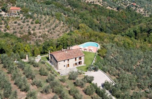 Giugnano House | Exceptional Poggio di San Biagio with Oceanfront Pool