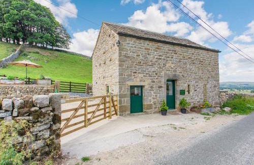 Skipton House | Discover Pogles Wood Cottage: 4-Star Pet & Child Friendly