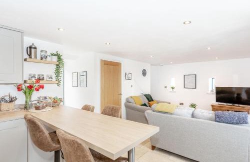 Skipton House | Discover Pogles Wood Cottage: 4-Star Pet & Child Friendly