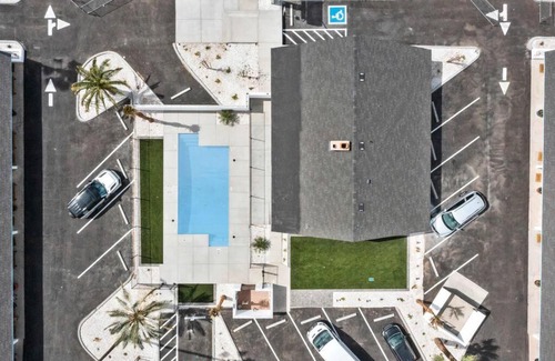 Chandler Apartment | Relaxing Pohakulua Studio Suite with Ocean View & Pool