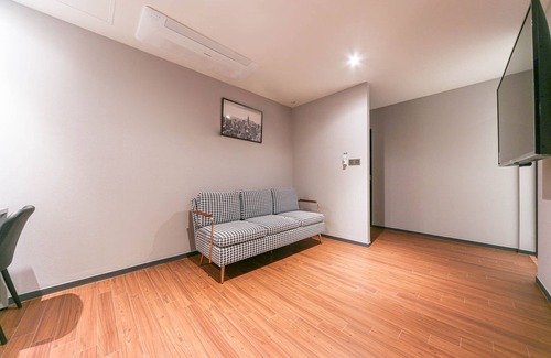 Pohang Hotel | Discover Pohang Brown Dot Hotel with Spa and Breakfast