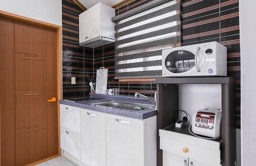 Pohang House | Eco-Friendly Stay at Pohang Eunhasu Pension with Breakfast