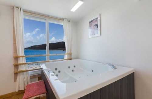 Pohang House | Eco-Friendly Comfort at Pohang In the Blue Pension