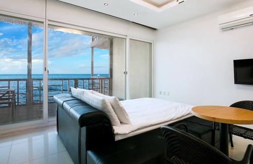 Pohang House | Top-Rated Pohang Sea Sure Pension with Family-Friendly Amenities