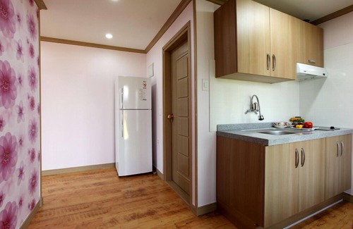 Pohang House | Budget-Friendly Pohang Sunrise with Breakfast & Kitchen Access