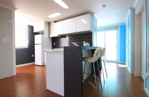 Pohang Hotel | Eco-Friendly Stay at Pohang Yeongildae BB with Breakfast