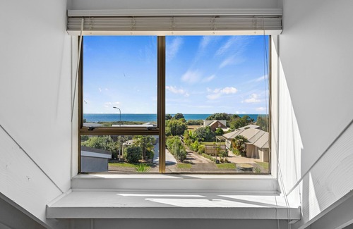Pohara House | Relax at Pohara Beach Holiday Home - Pet and Child Friendly