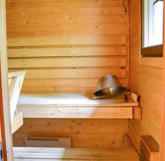 Kontiolahti House | Discover Pohjantilan Hirsituvat - Pet Friendly with Ocean Views