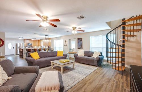 Pointblank House | Family-Friendly Point Blank Vacation Rental with Pool