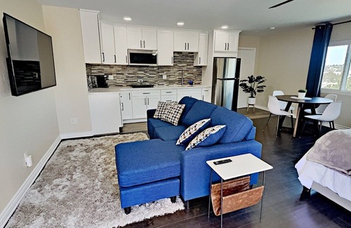 Point Loma Heights House | Beautiful Point Loma Guest House with Ocean View & Pool