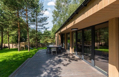 Dobre Miasto House | Pet-Friendly Retreat at Point Warmia - Guest Rated 9.8