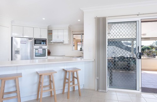 Yamba House | Experience Comfort at Point Witonga with Pet-Friendly Amenities