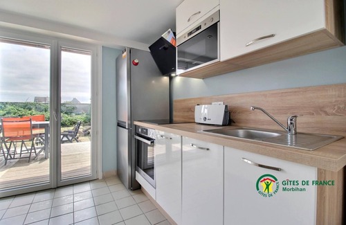 Damgan House | Oceanfront Pointe de Pénerf - Family-Friendly Getaway