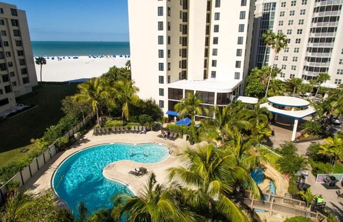 South Island Resort | Charming Pointe Estero Resort with Oceanfront Views