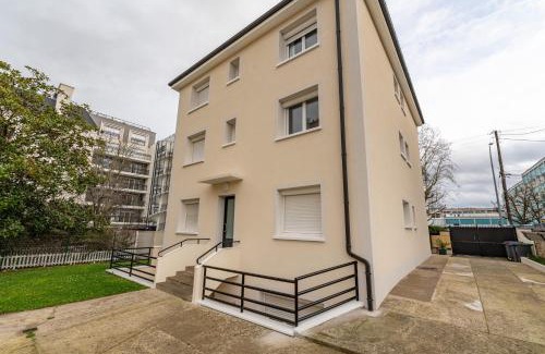 Poissy Apartment | Child-Friendly Getaway at Poissy - Ma Résidence Privée