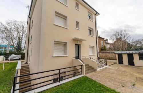 Poissy Apartment | Child-Friendly Getaway at Poissy - Ma Résidence Privée