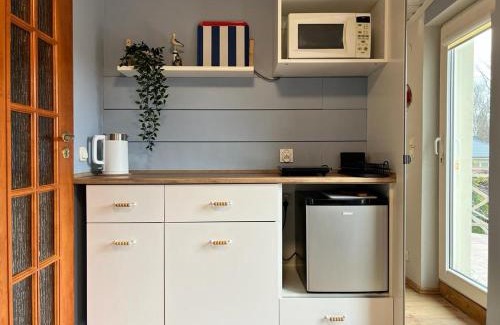 Wyspa Sobieszewska Apartment | Inviting Balcony Room with Ocean View - Rated 9/10 by Guests