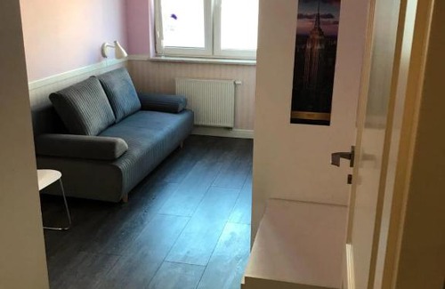 Wawer Apartment | Cozy Room with Bathroom in Child-Friendly Warsaw Wawer