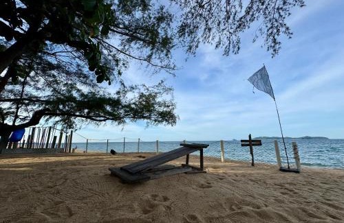 Kampung Ru Muda House | Pok Mat Beach Cabin
