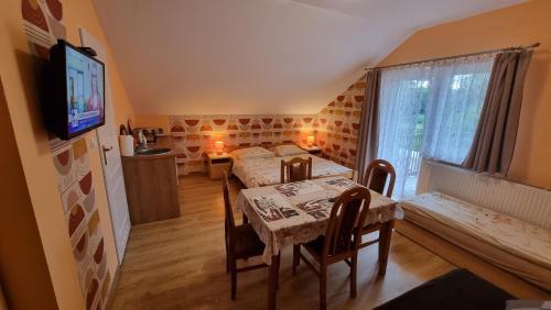 Ustron House | Cozy Pokoje Gościnne "Adam" - Pet & Child Friendly Stays