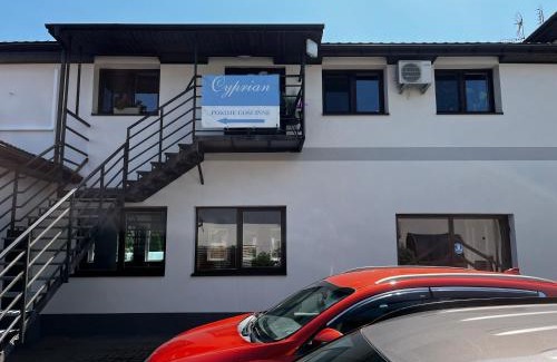 Siedlce House | Inviting Pokoje Gościnne "Cyprian" with Hot Tub & Breakfast