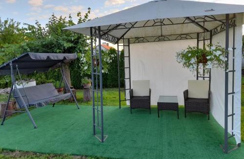 Dobre Miasto House | Guest Rated: Pokoje gościnne-Głotowo with Family Amenities