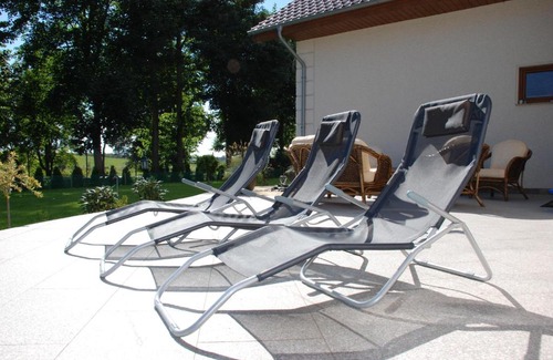 Wrzescie House | Cozy Pokoje Gościnne u Anety: Pet Friendly & Family-Friendly