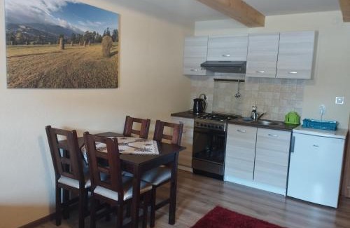 Zab House | Family-Friendly Stay at Pokoje Gościnne U Jaśka - Rated 9.4
