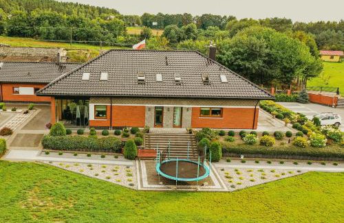 Malechowo Apartment | Guest Rated 10/10: Pokoje Gościnne U Mikołaja Retreat