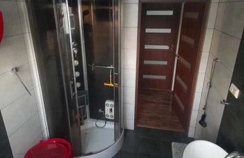 Otmuchow Apartment | Guest Rated 9.5: Stay at NOCLEGI u ANI for a Memorable Experience