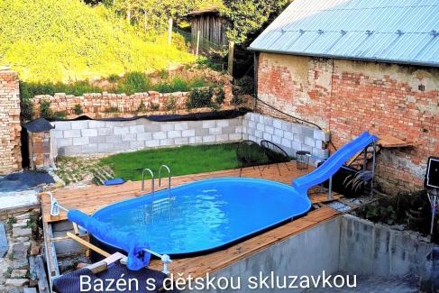 Nechvalin Apartment | Cozy Rooms with Garden Terrace - Family and Pet Friendly